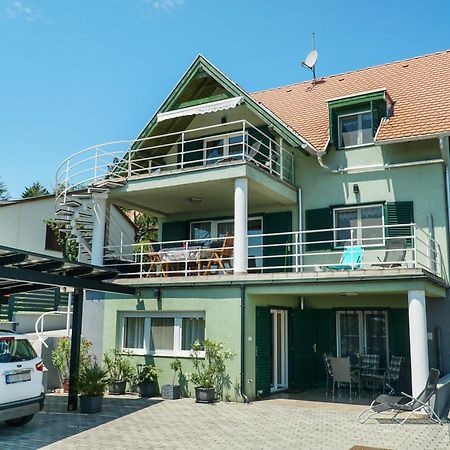 Fuegefa Apartman Balatonalmádi Екстериор снимка