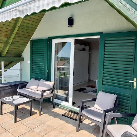 Fuegefa Apartman Balatonalmádi Екстериор снимка