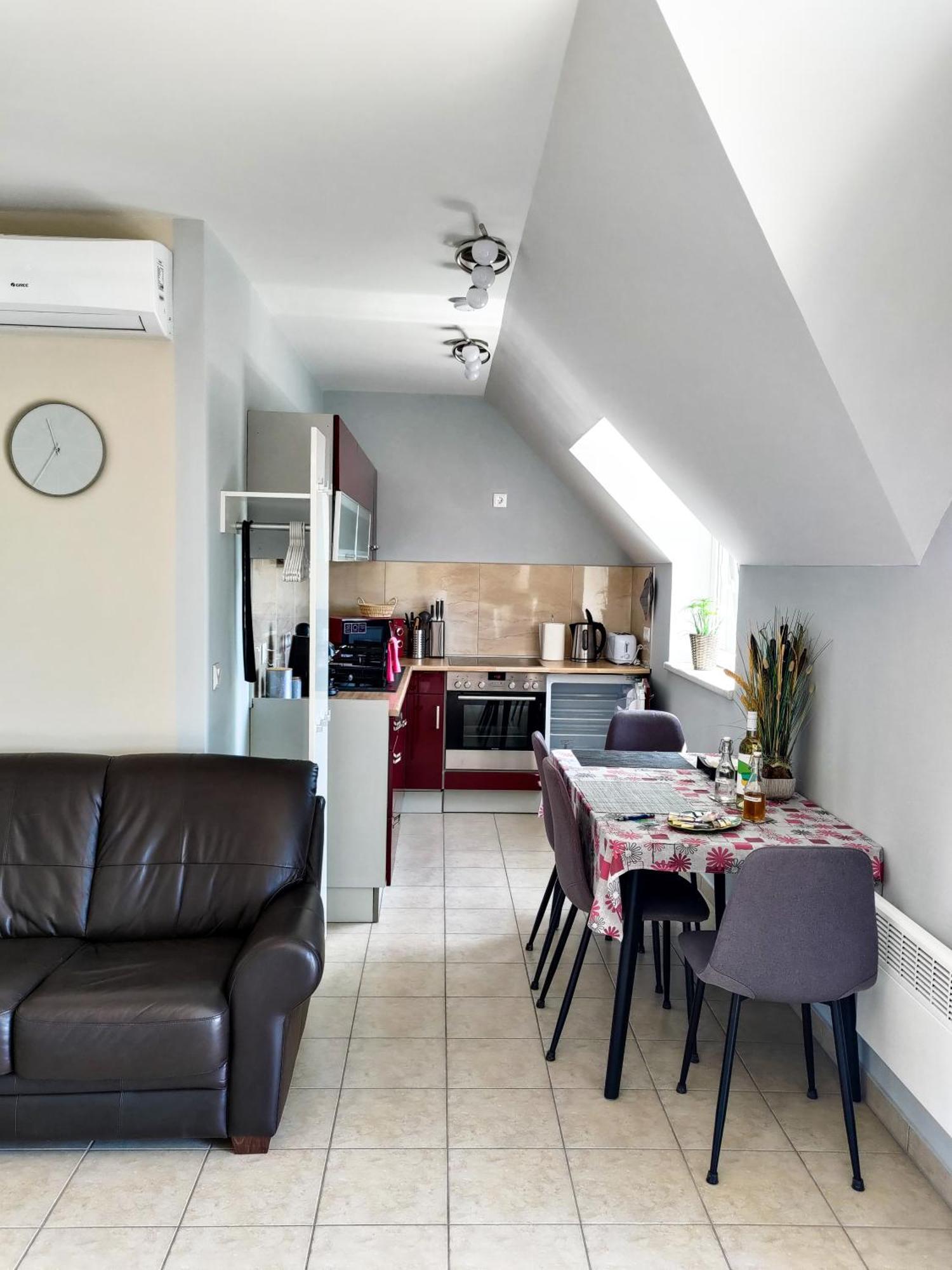 Fuegefa Apartman Balatonalmádi Екстериор снимка