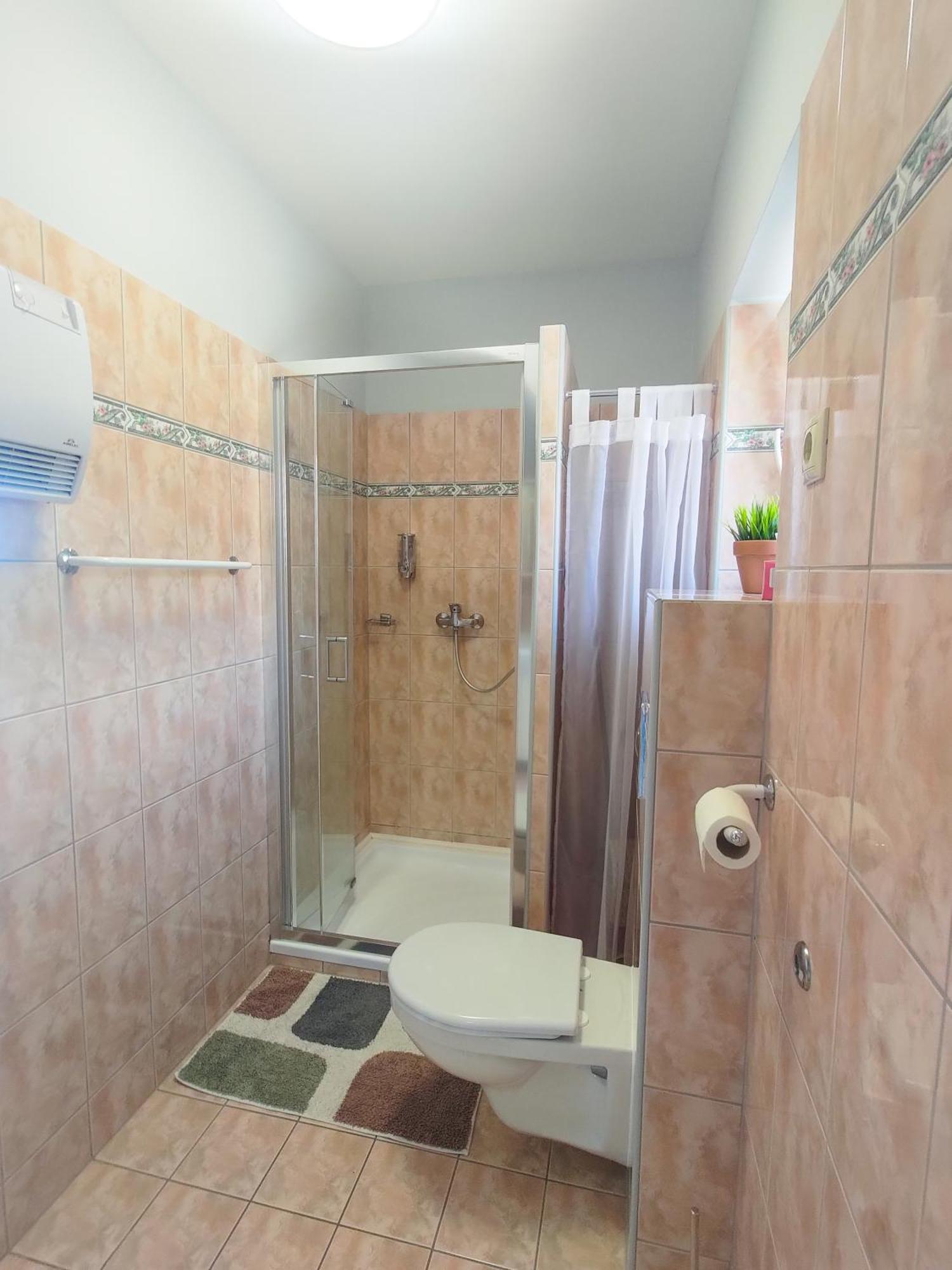 Fuegefa Apartman Balatonalmádi Екстериор снимка