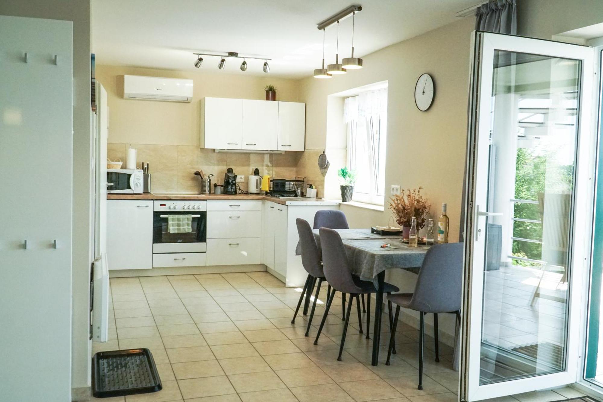 Fuegefa Apartman Balatonalmádi Екстериор снимка